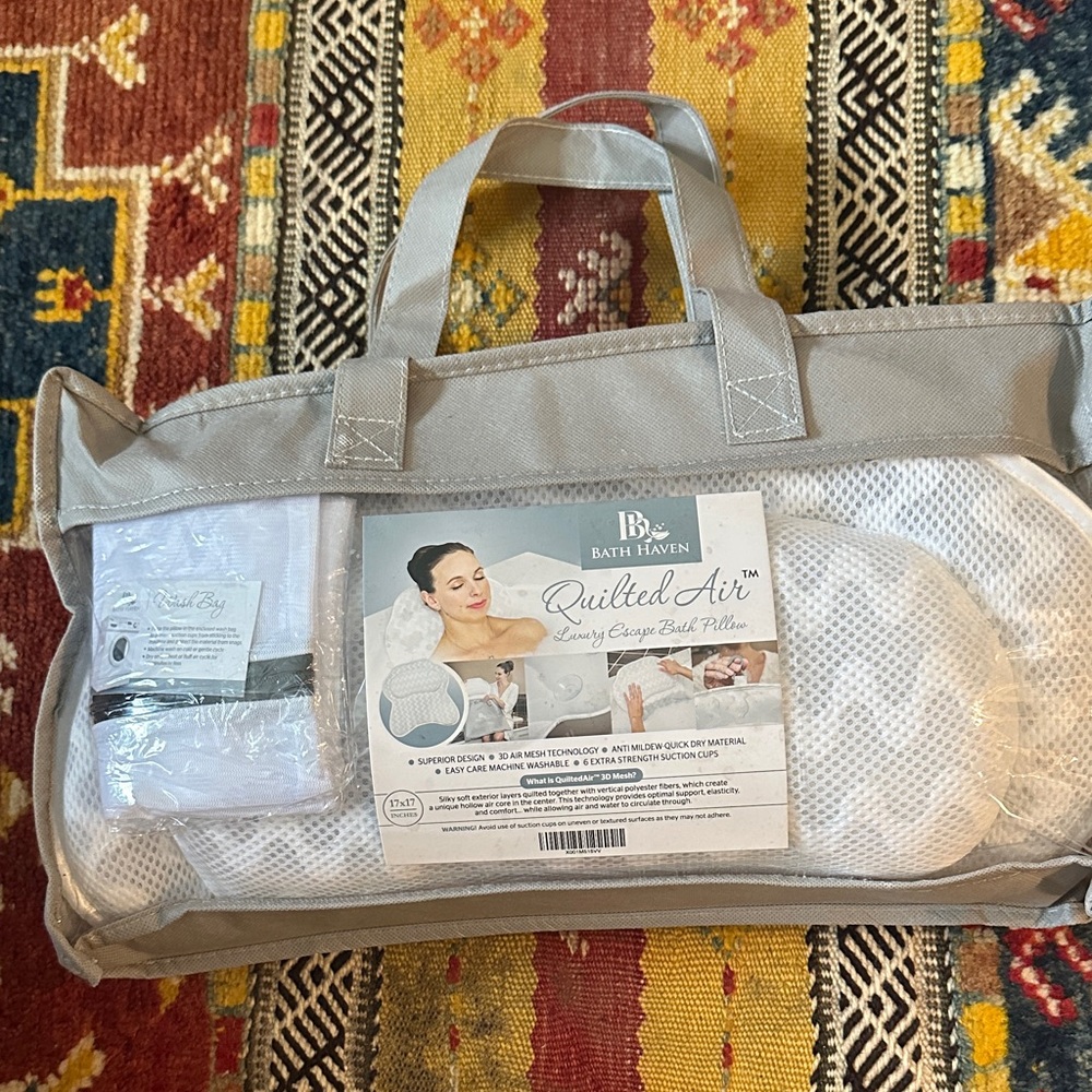 New in Bag. Bath Haven Quilted Air Bath Pillow